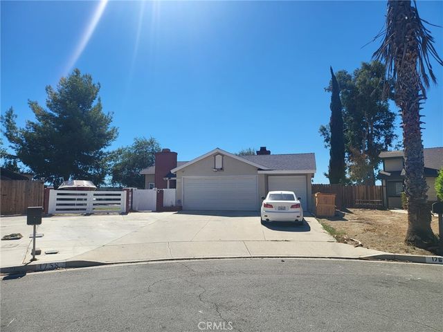 1758 Rolling Meadows Court, San Jacinto, CA 92583