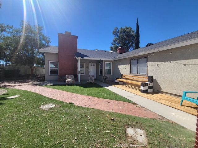 1758 Rolling Meadows Court, San Jacinto, CA 92583