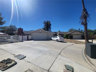 1758 Rolling Meadows Court, San Jacinto, CA 92583