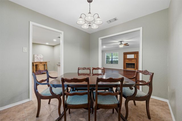 217 Paint Pony Trail N, Fort Worth, TX 76108