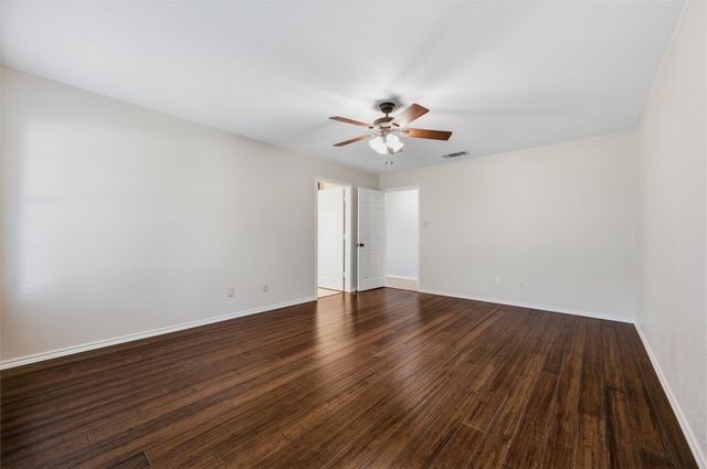 217 Paint Pony Trail N, Fort Worth, TX 76108