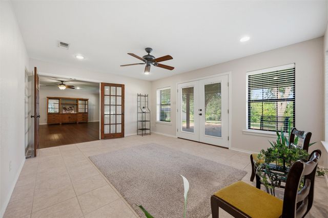 217 Paint Pony Trail N, Fort Worth, TX 76108