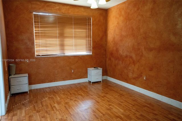 8520 NW 139th Ter, Miami Lakes, FL 33016