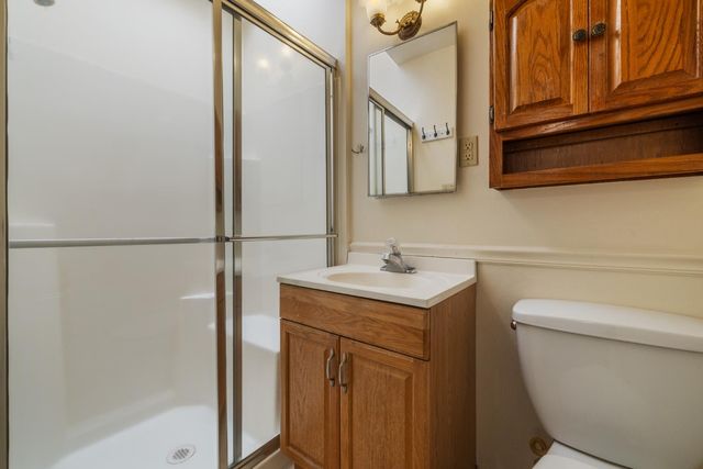 253 E Canterbury Dr, Stockton, CA 95207