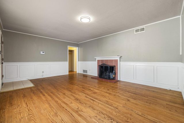 253 E Canterbury Dr, Stockton, CA 95207