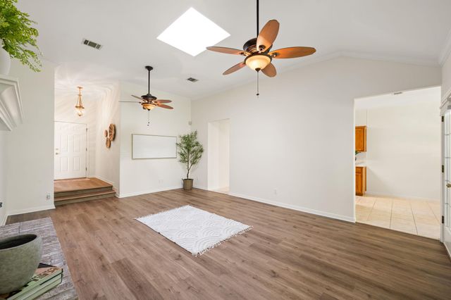 1005 Briargate DR, Austin, TX 78753