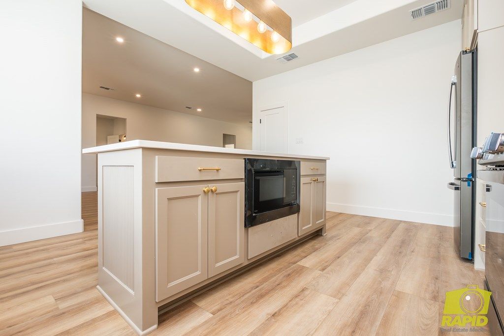 Image 12 of property listing at 5425 Riviera Lane, San Angelo, TX 76904