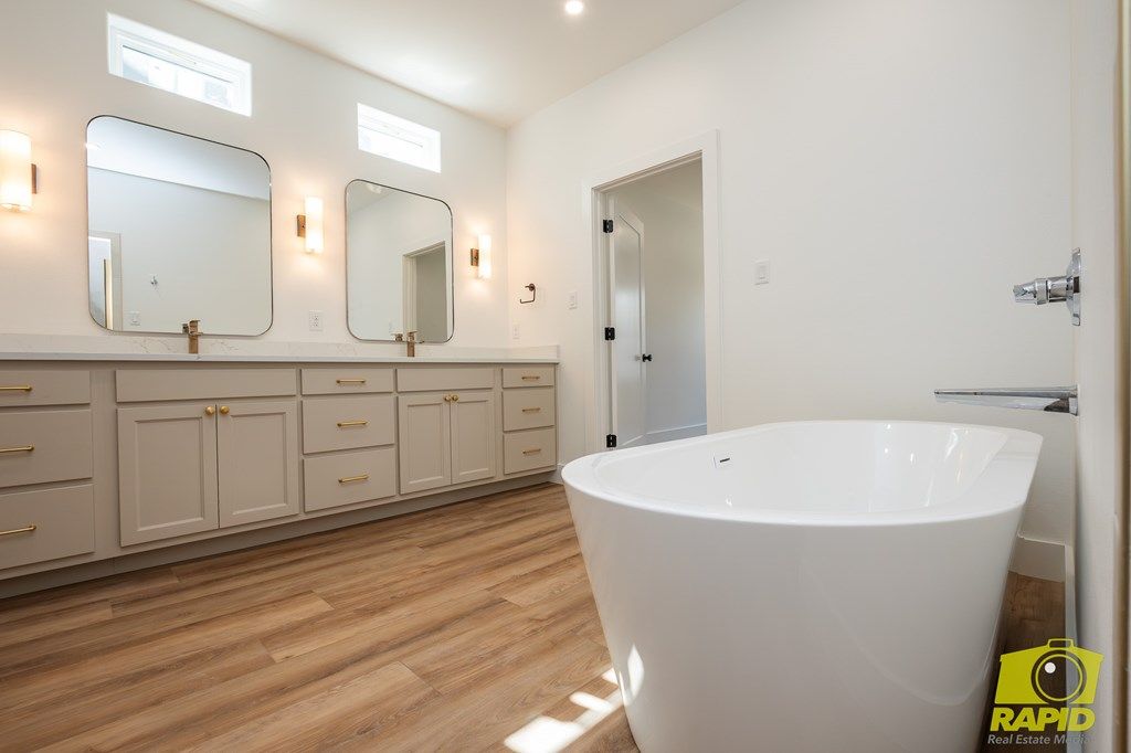 Image 21 of property listing at 5425 Riviera Lane, San Angelo, TX 76904