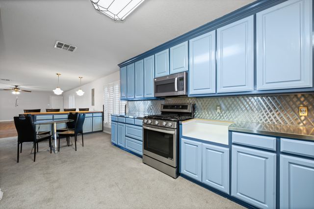 891 Hcr 2124 Loop, Whitney, TX 76692