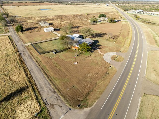 891 Hcr 2124 Loop, Whitney, TX 76692
