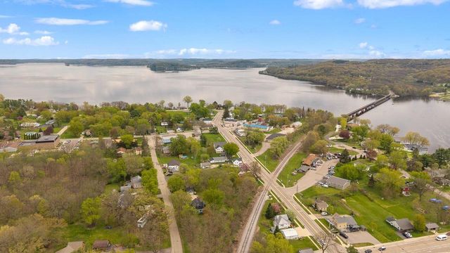 206 Church Street, Merrimac, WI 53561
