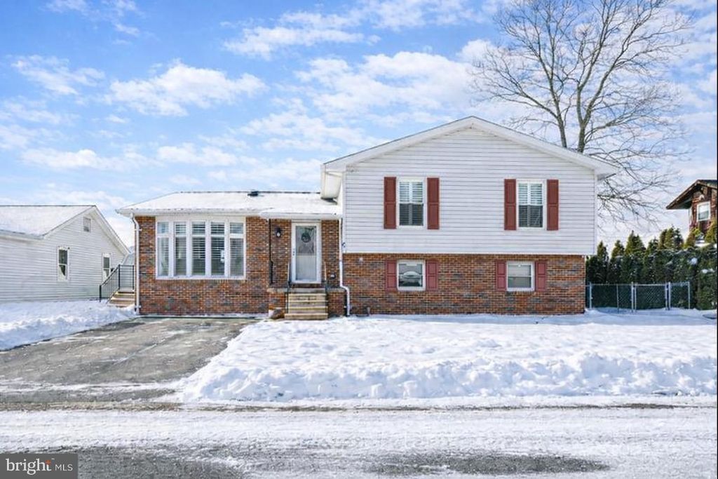 55 RIVER RD, Elkton, MD 21921