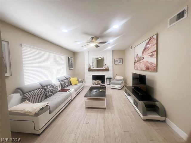 4194 Greenpoint Street, Las Vegas, NV 89147