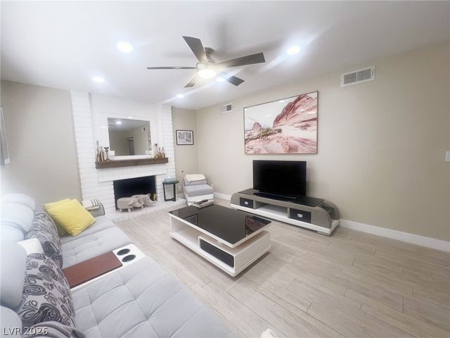 4194 Greenpoint Street, Las Vegas, NV 89147