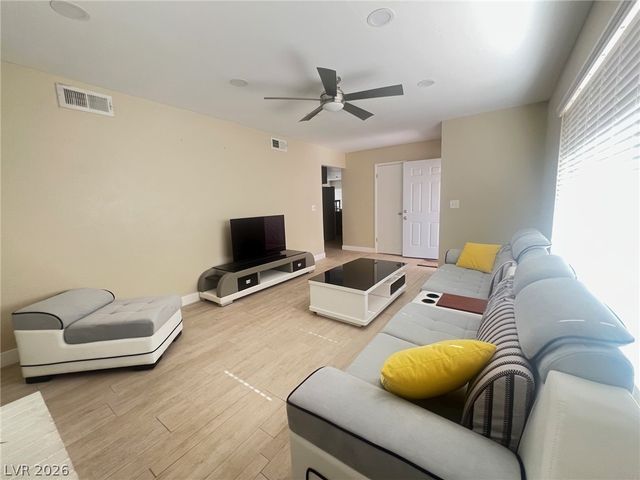 4194 Greenpoint Street, Las Vegas, NV 89147