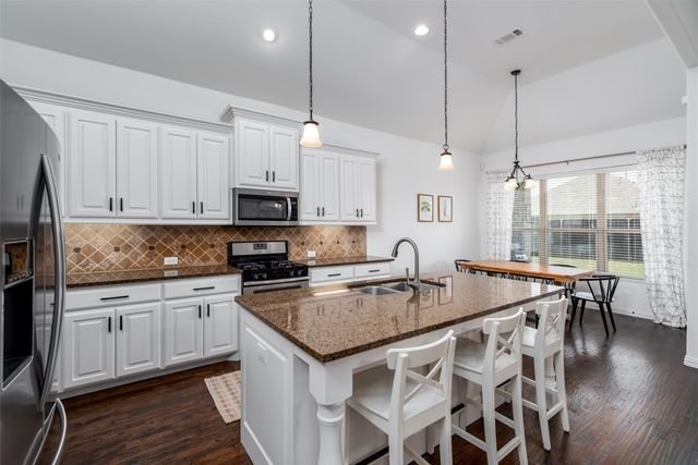 596 Deverson Drive, Rockwall, TX 75087