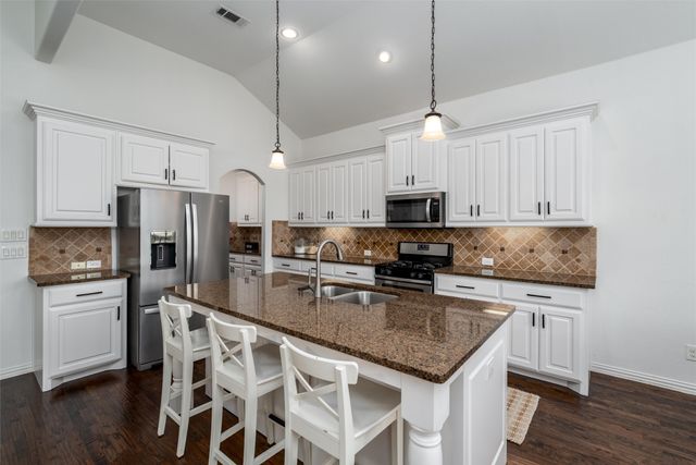 596 Deverson Drive, Rockwall, TX 75087