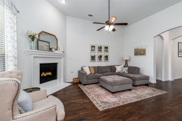 596 Deverson Drive, Rockwall, TX 75087