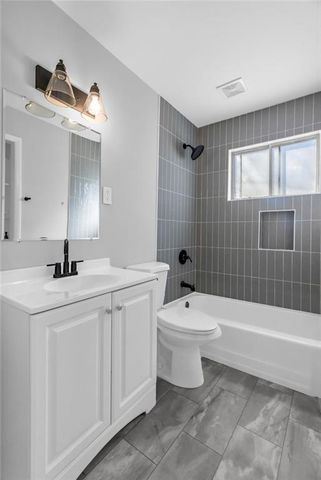 5700 NW Hutson Road, Kansas City, MO 64151