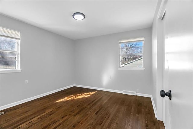 5700 NW Hutson Road, Kansas City, MO 64151