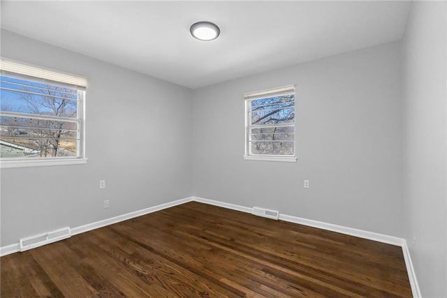 5700 NW Hutson Road, Kansas City, MO 64151