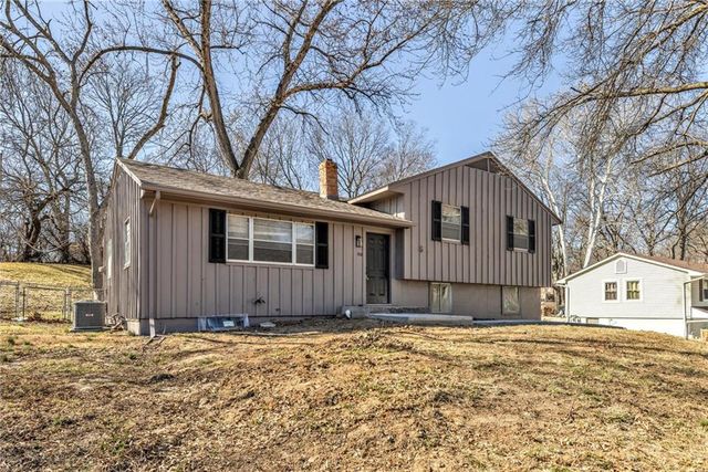 5700 NW Hutson Road, Kansas City, MO 64151