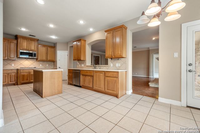 410 CADENCE HL, San Antonio, TX 78260