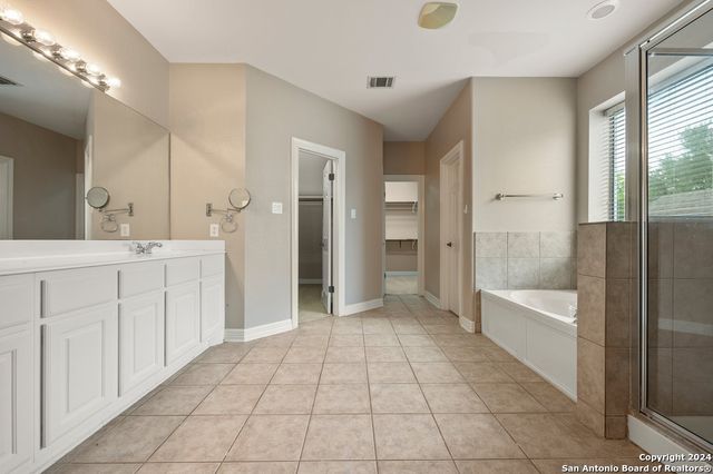 410 CADENCE HL, San Antonio, TX 78260