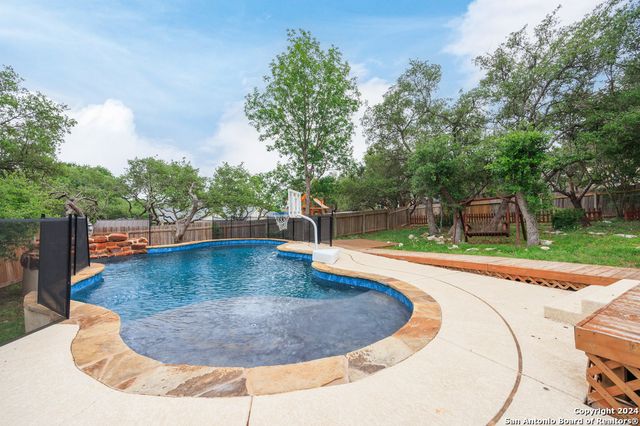 410 CADENCE HL, San Antonio, TX 78260