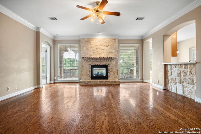 410 CADENCE HL, San Antonio, TX 78260