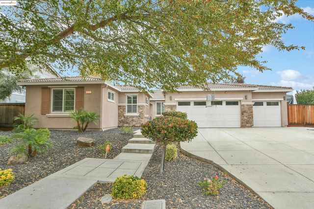 833 Marjoram Dr, Brentwood, CA 94513