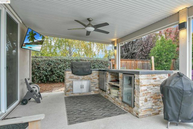 833 Marjoram Dr, Brentwood, CA 94513