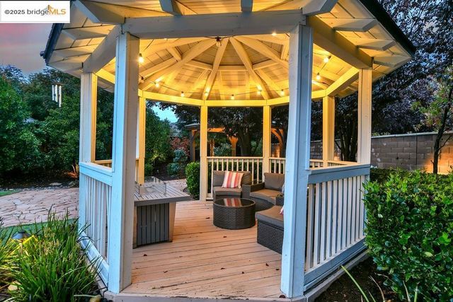 833 Marjoram Dr, Brentwood, CA 94513