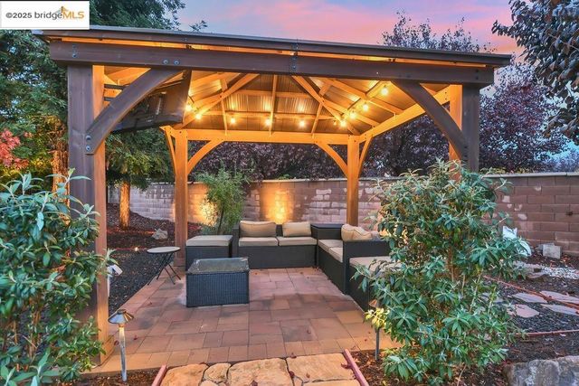 833 Marjoram Dr, Brentwood, CA 94513