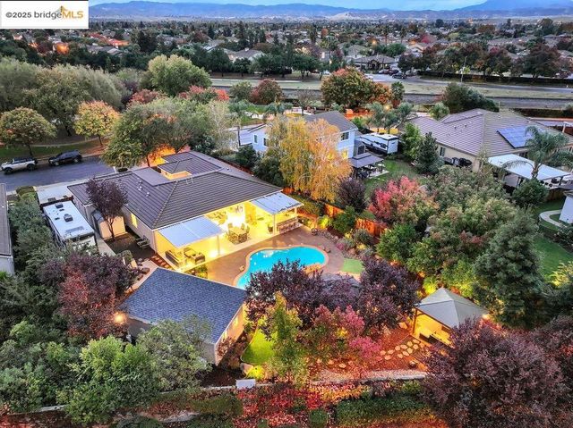 833 Marjoram Dr, Brentwood, CA 94513