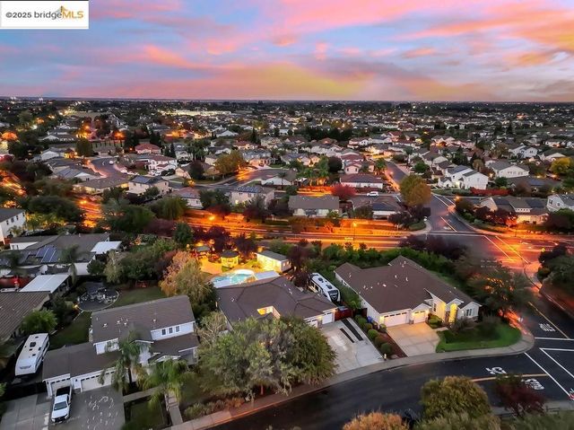 833 Marjoram Dr, Brentwood, CA 94513