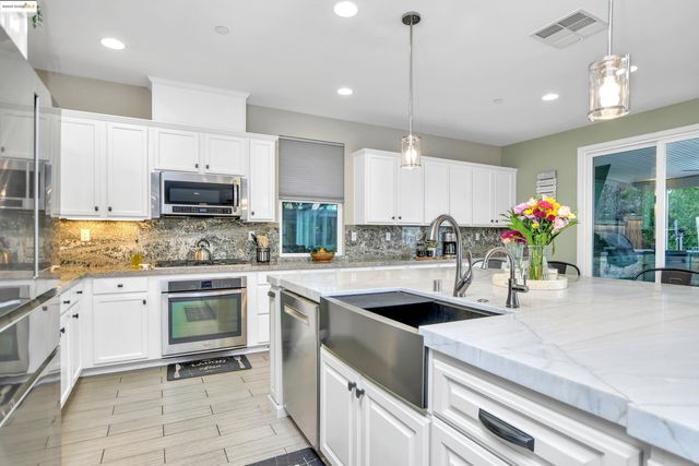 833 Marjoram Dr, Brentwood, CA 94513