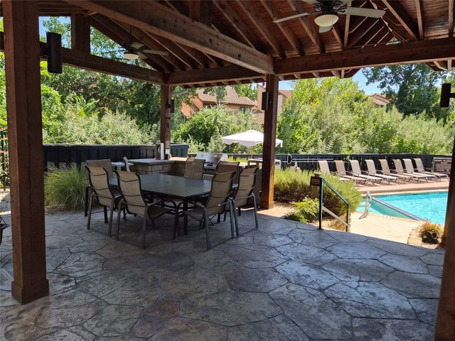 5616 Preston Oaks Road 202, Dallas, TX 75254