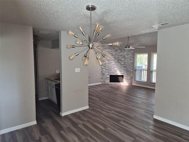5616 Preston Oaks Road 202, Dallas, TX 75254