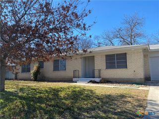 706 Forest Drive, Belton, TX 76513