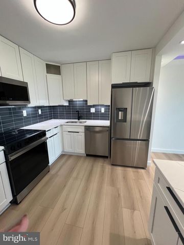 307 YOAKUM PKWY #1801, Alexandria, VA 22304