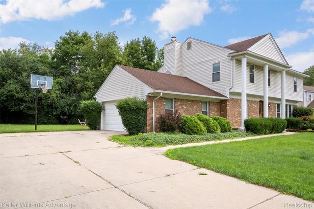 5016 Patrick Road, West Bloomfield Charter Township, MI 48322