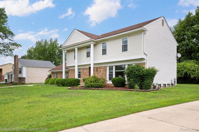 5016 Patrick Road, West Bloomfield Charter Township, MI 48322