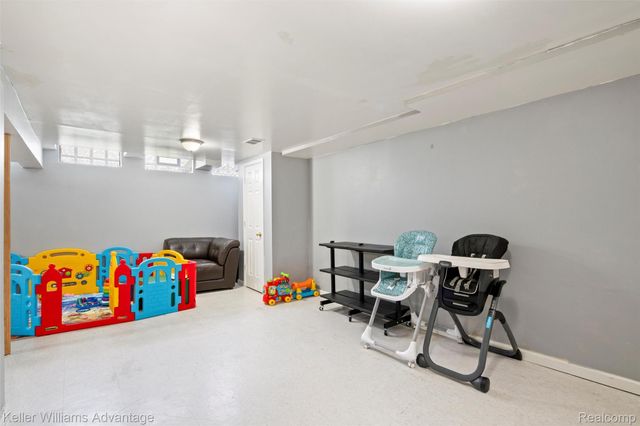 5016 Patrick Road, West Bloomfield Charter Township, MI 48322