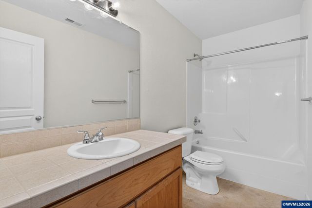 20618 SW Rockport Ln Ln, Beaverton, OR 97006