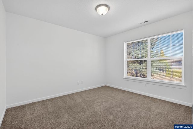 20618 SW Rockport Ln Ln, Beaverton, OR 97006