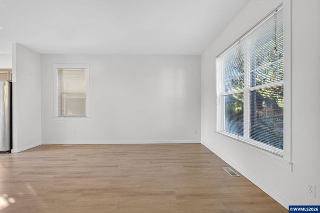 20618 SW Rockport Ln Ln, Beaverton, OR 97006