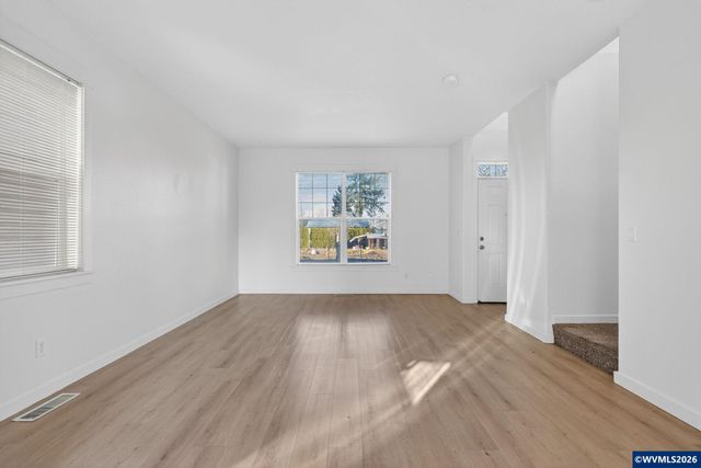 20618 SW Rockport Ln Ln, Beaverton, OR 97006