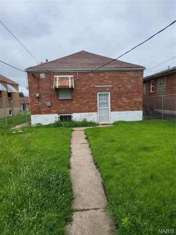 5806 Woodland Avenue, St Louis, MO 63120