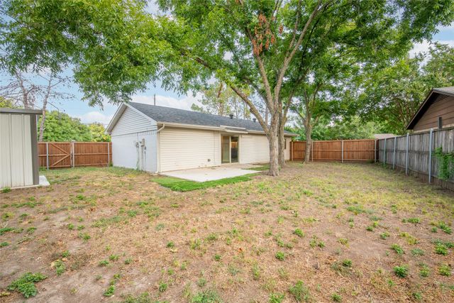 1717 Meadow Oak Street, Denton, TX 76209